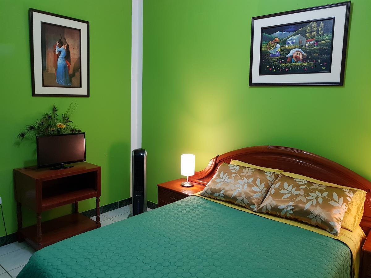 Hotel La Casa De Hiro Tarapoto Zewnętrze zdjęcie